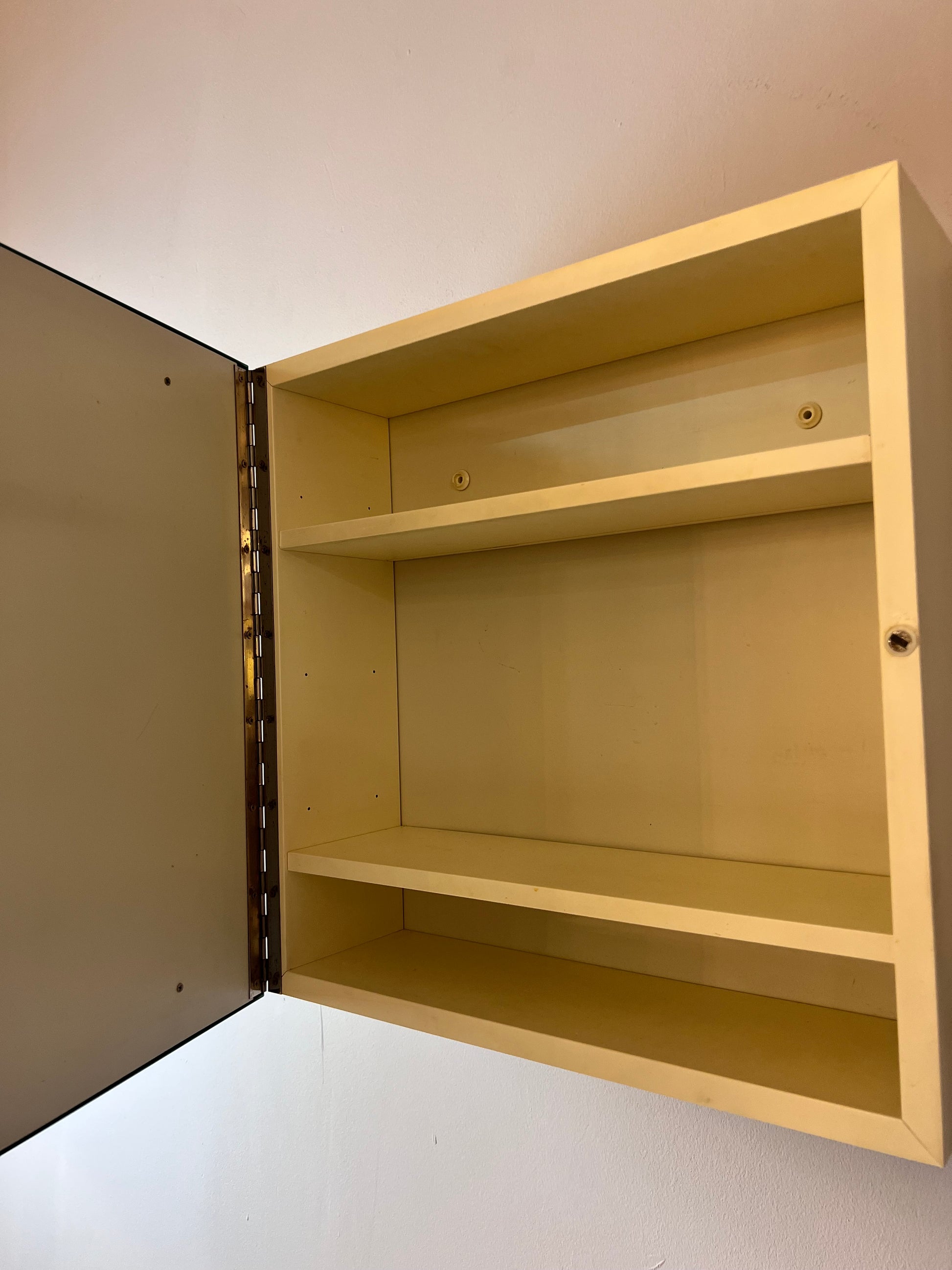 Spiegelschrank Quadrat grün von Hammarplast