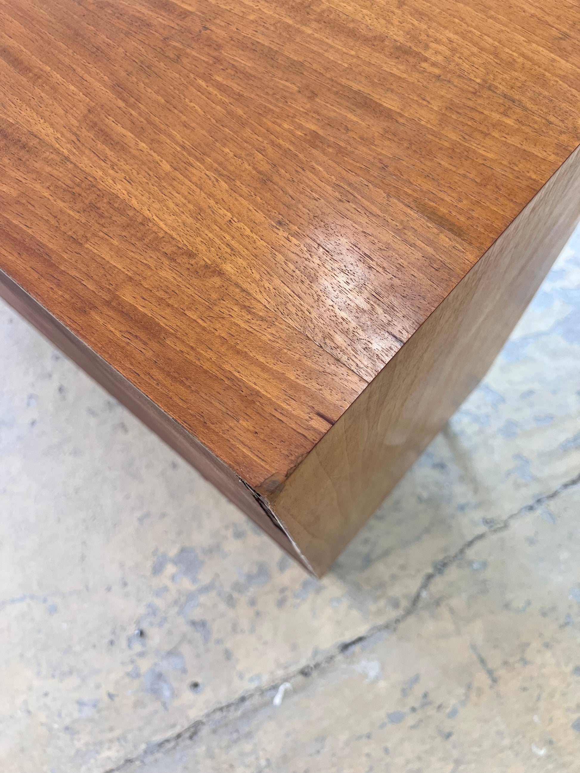 Sideboard Regal Nussbaum mit neuen Chromfüßen