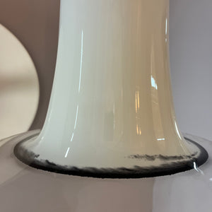 Trompetenlampe schwarz weiß Glas von Peill & Putzler