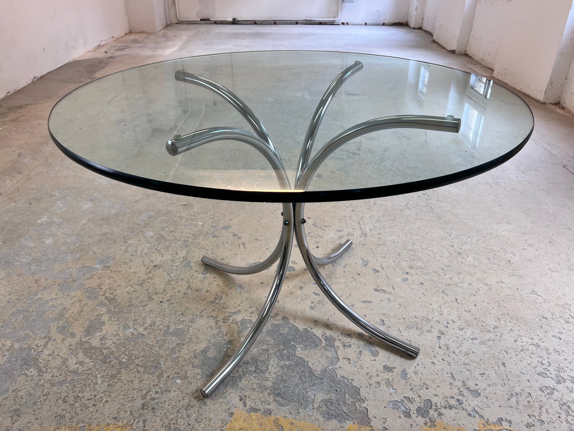 Runder Esstisch Glas & Chrom