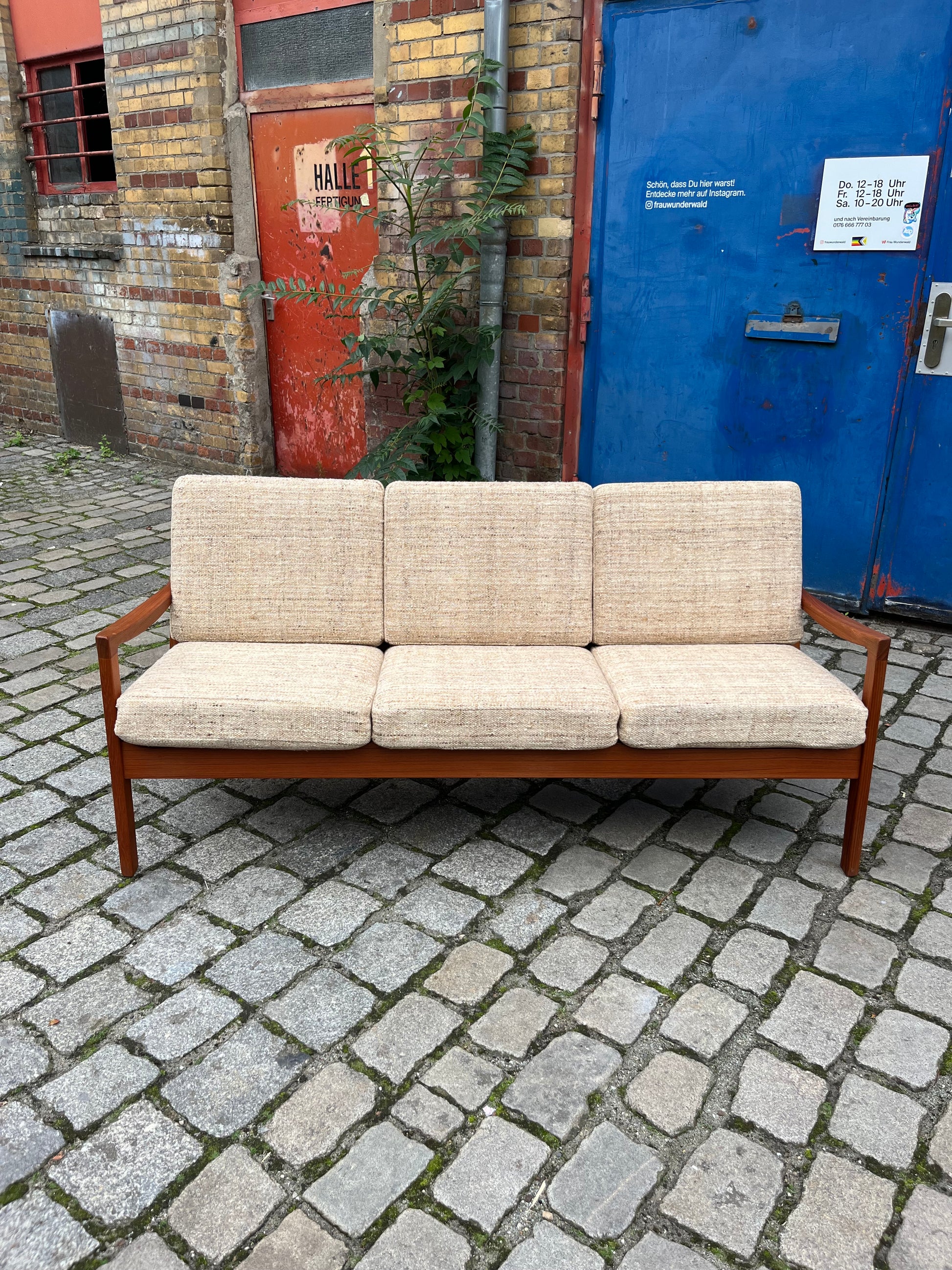 3-Sitzer Sofa Senator beige Wolle Teak von Ole Wanscher für Cado