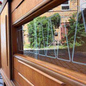 Highboard Teak mit Vitrine & Minibar aus Dänemark