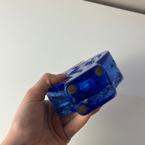 Vase blau mit Gravur von Ingrid Glas