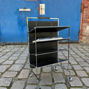 Zeitungsständer schwarz Chrom