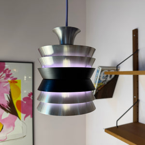 Lamellenlampe Trava silber schwarz lila von Carl Thore für Granhaga