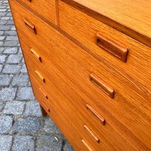 Tallboy Kommode Eiche mit Doppelgriffen von Holger Jensen für FDB Møbler