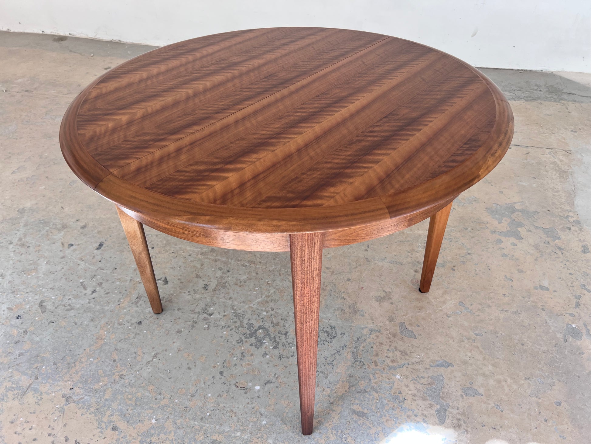 Runder Esstisch Teak mit Butterfly Auszug von Kondor