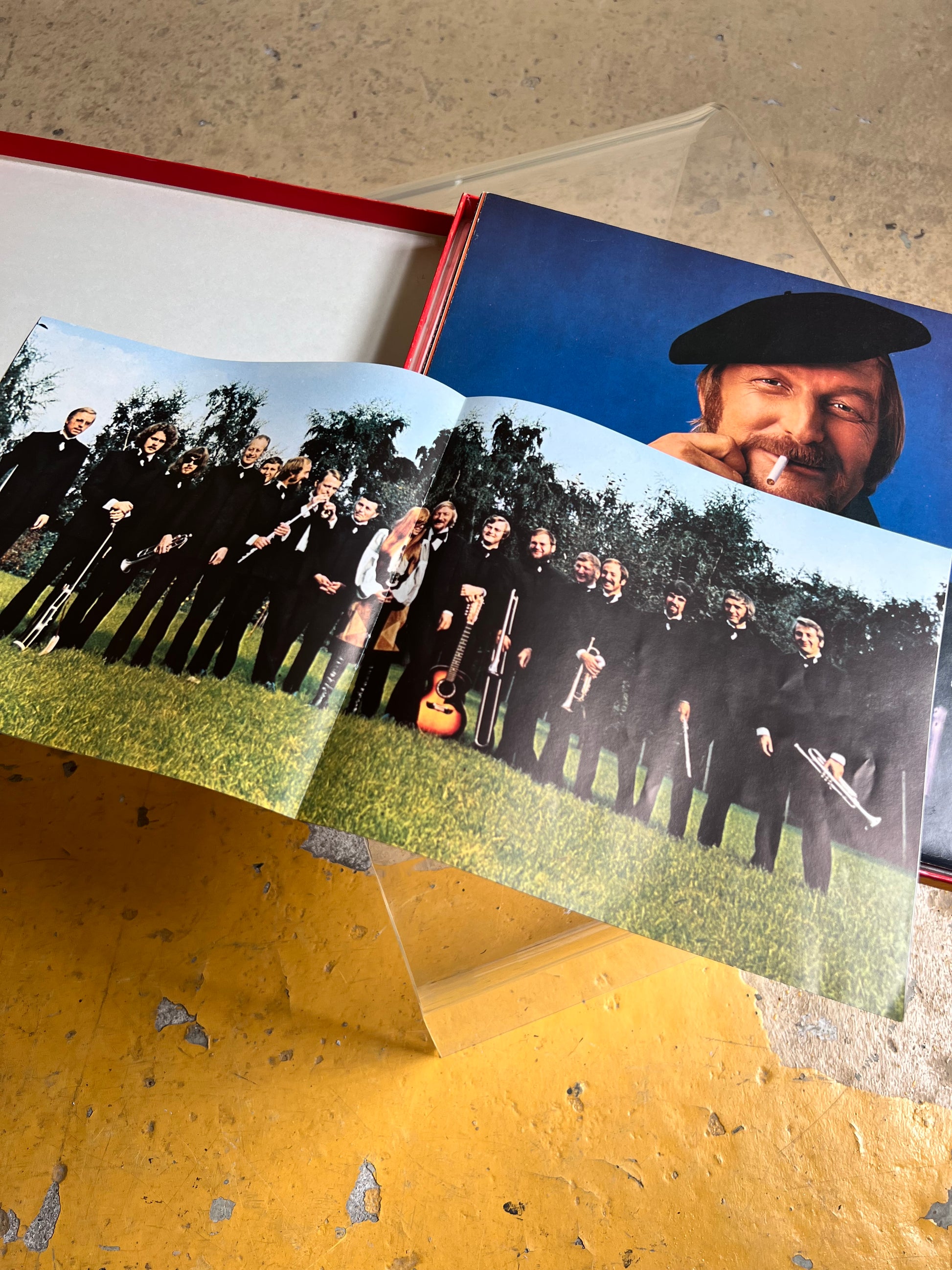 Schallplatte: James Last „Around the World“ / 3 LP Box