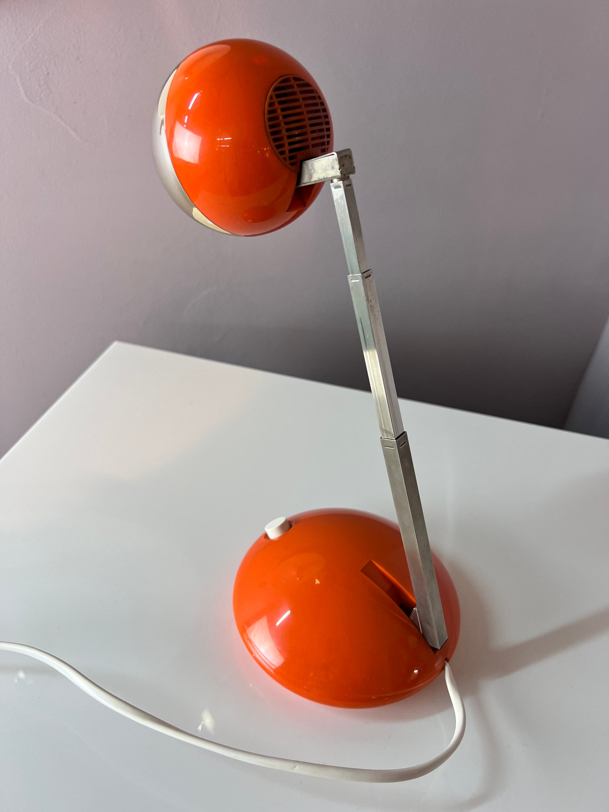 Schreibtischlampe orange mit Teleskoparm von Eichhoff Werke