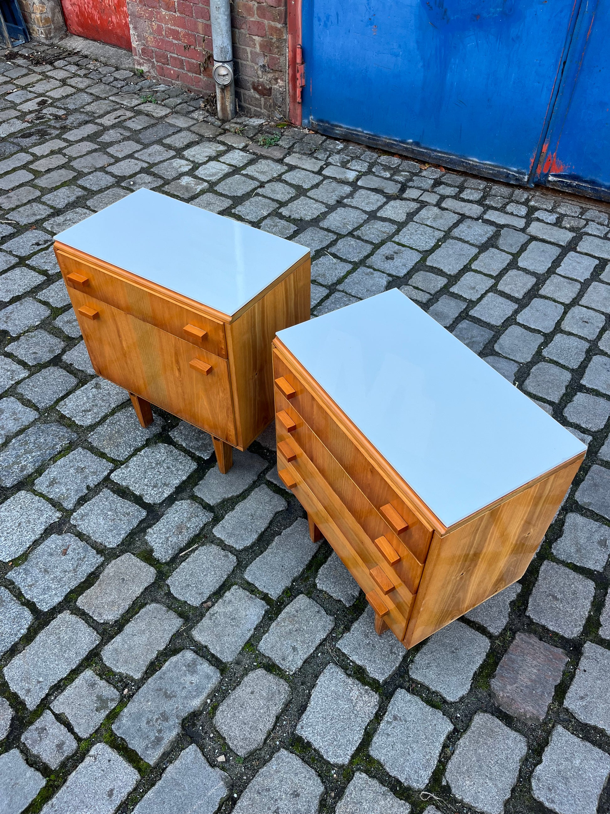 Set: 2 Nachttische von František Mezulánik für Nový Domov