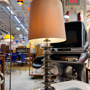 Space Age Tischlampe Metall mit Schirm aus Rohseide