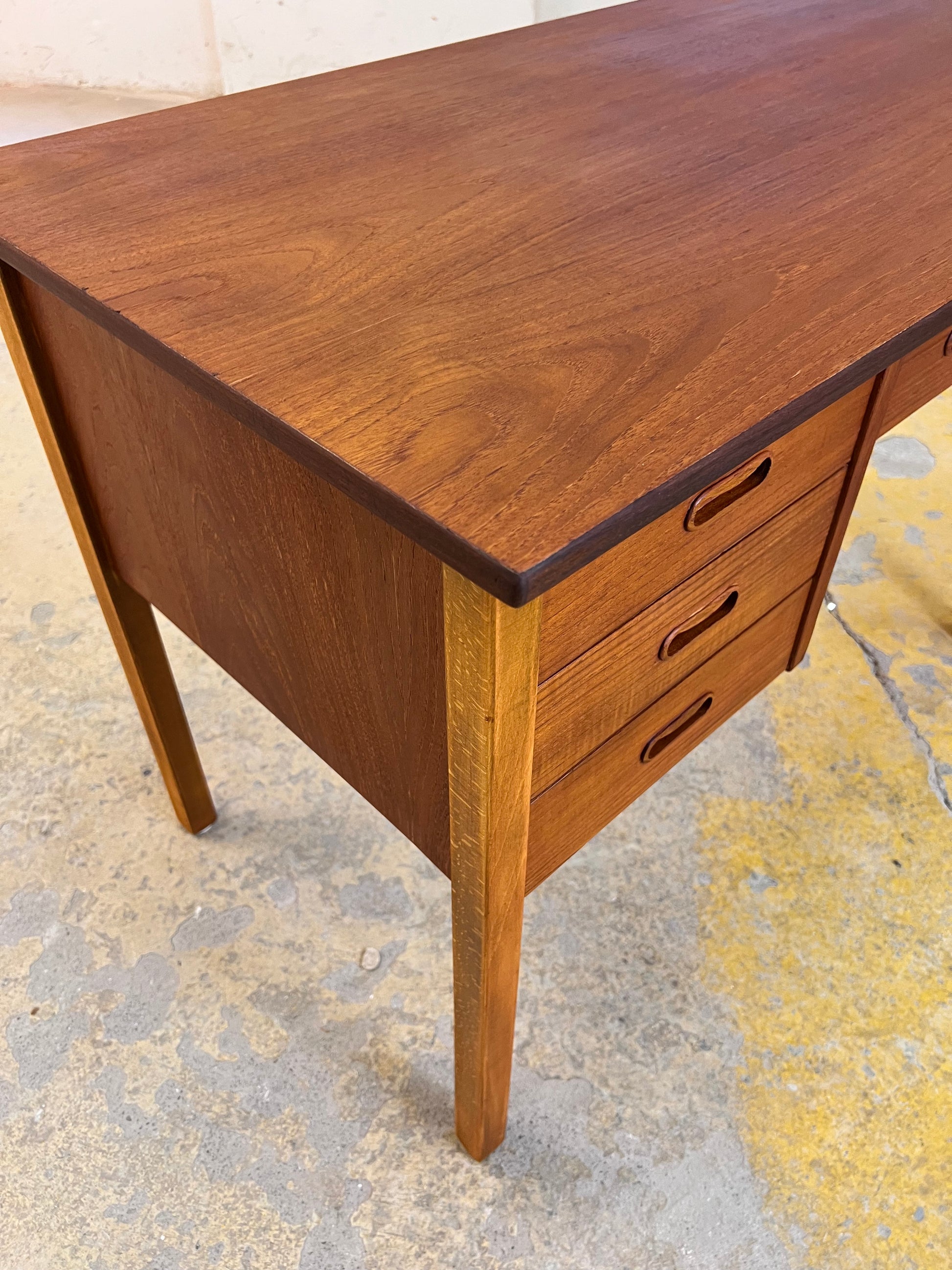 Schreibtisch Teak aus Dänemark