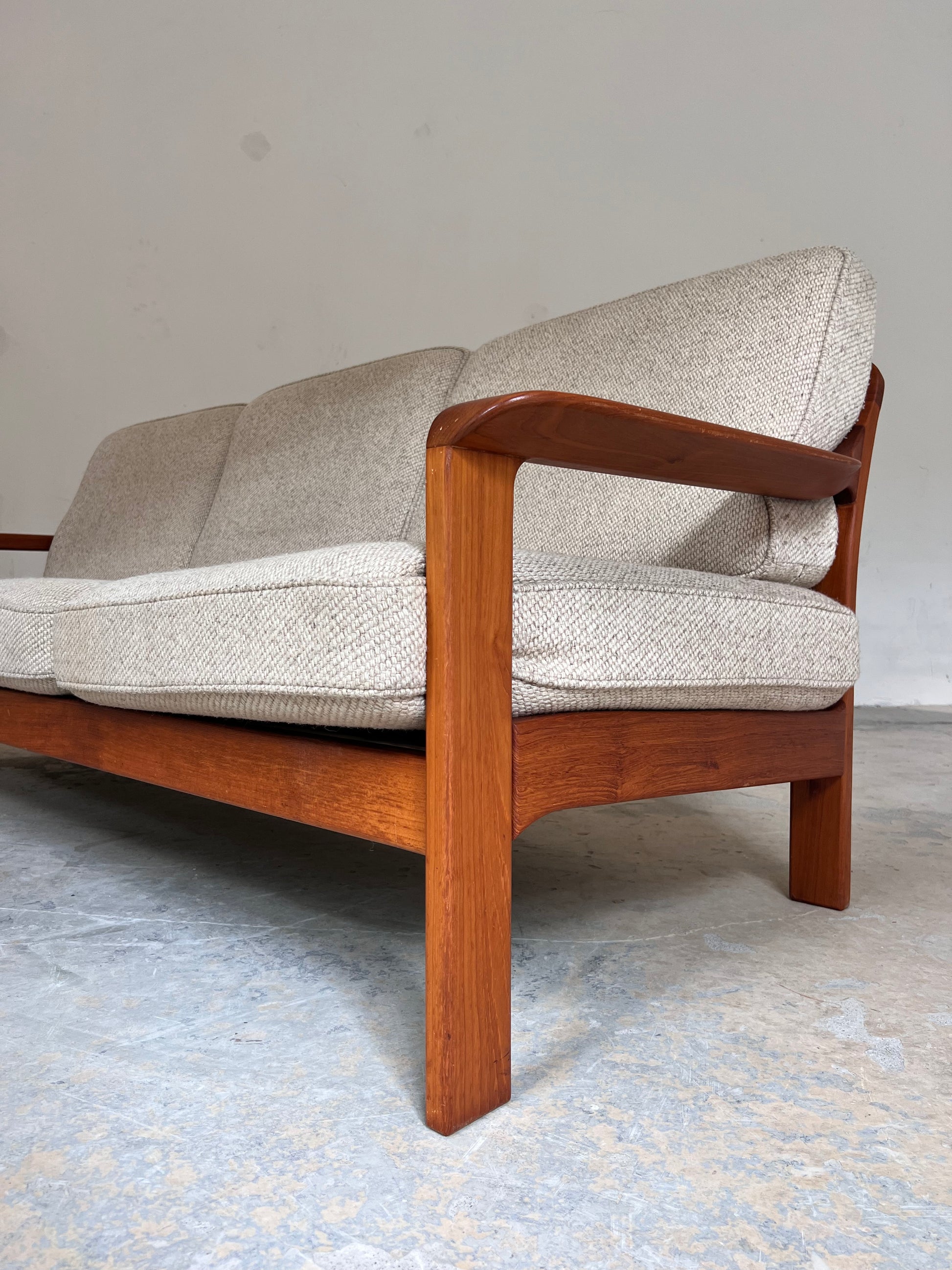 3-Sitzer Sofa Teak & Wolle aus Dänemark