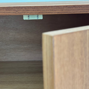 Sideboard Teak mit Flügeltüren & Messinggriffen