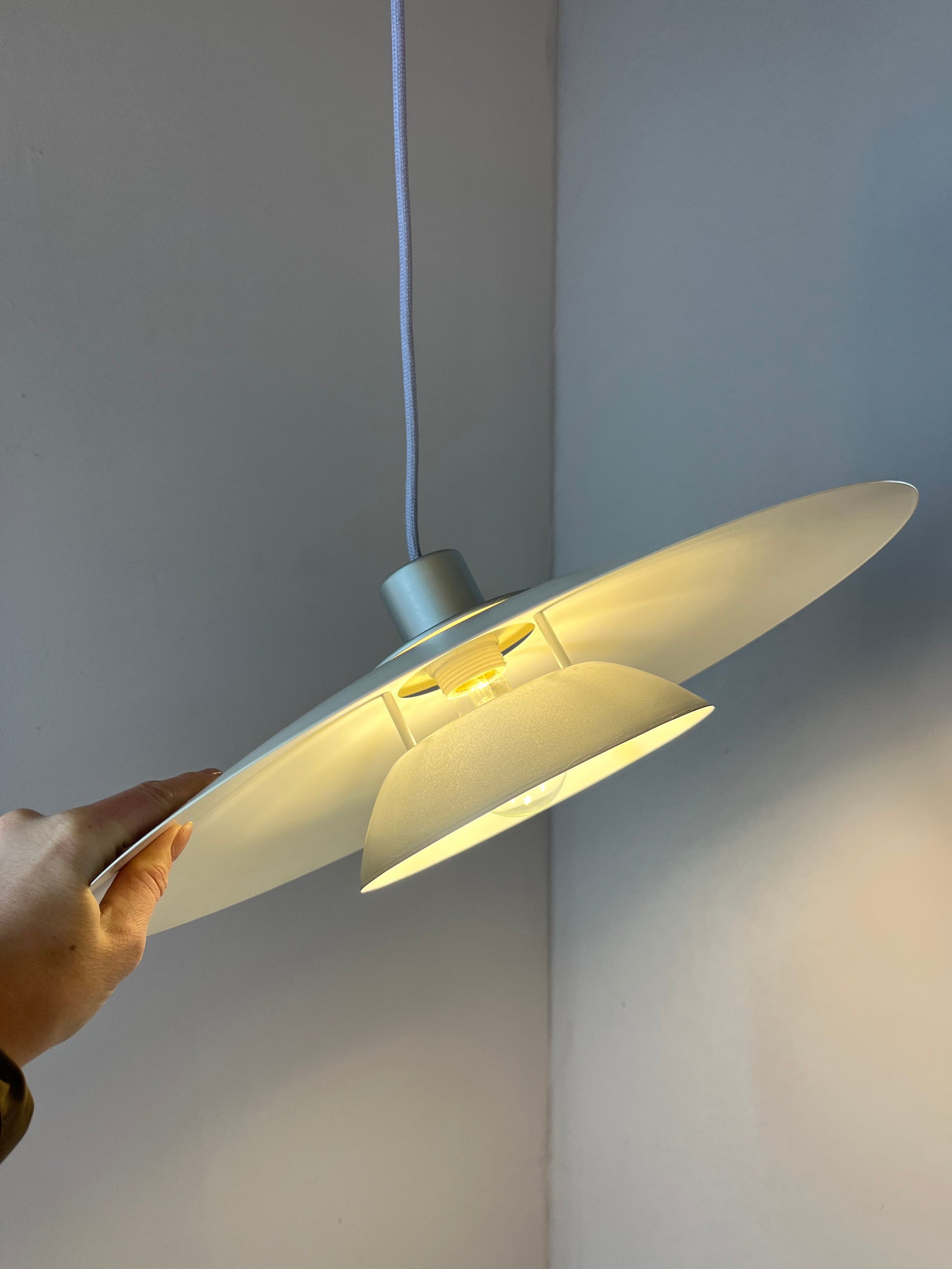 Lamellenlampe weiß silber von Design Light