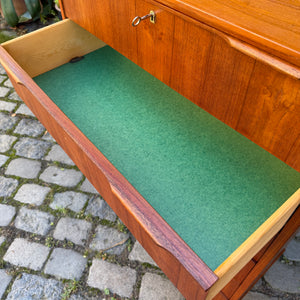Tallboy Kommode Teak mit Schloss aus Dänemark