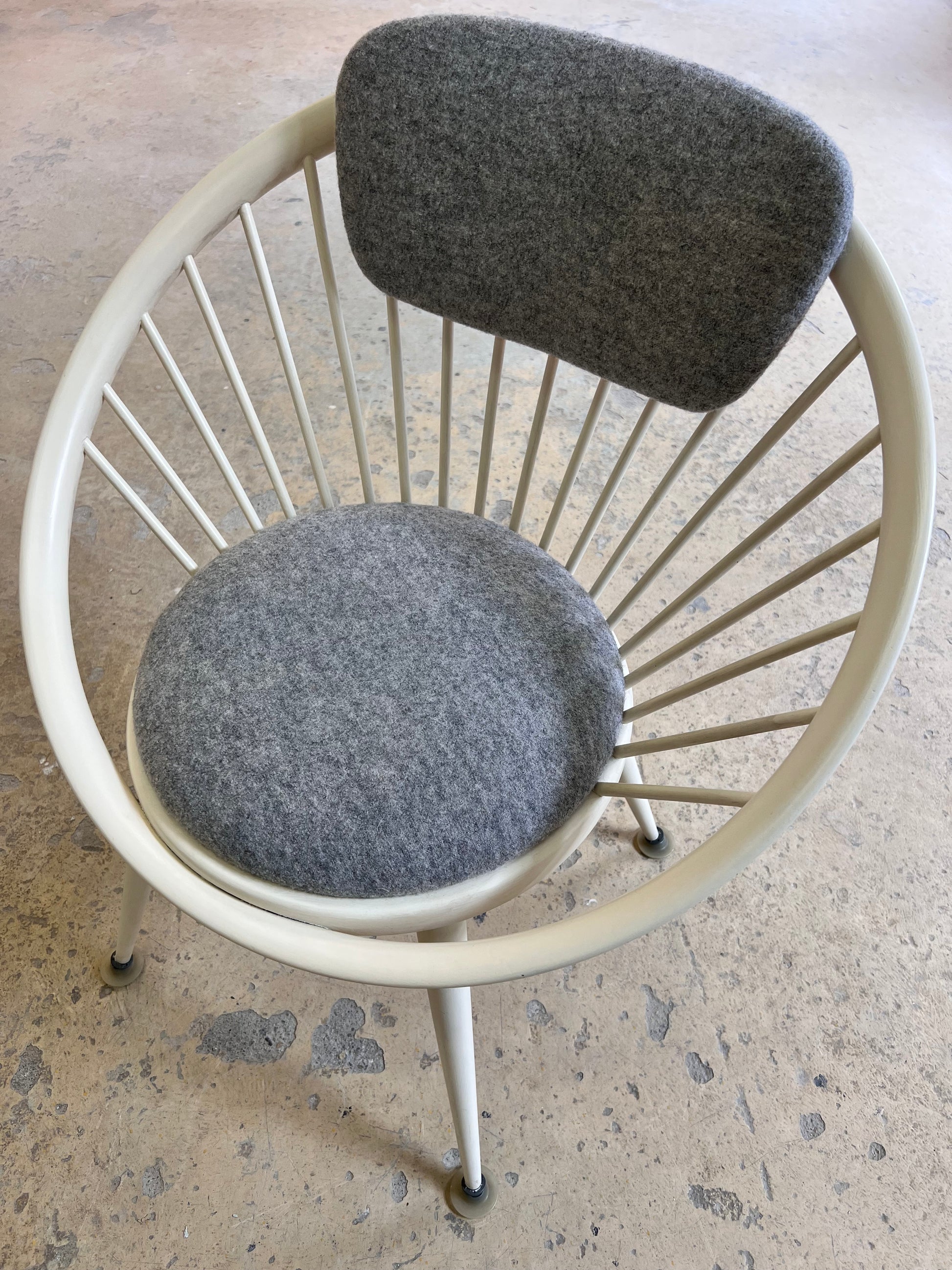 Circle Chair weiß von Yngve Ekström für Swedese