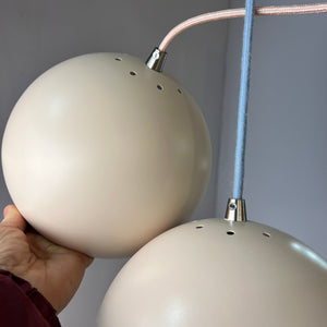 Set: 2x Kugellampe neu lackiert creme
