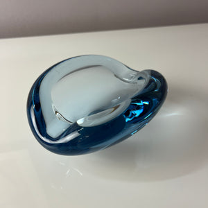 Aschenbecher hellblau Glas