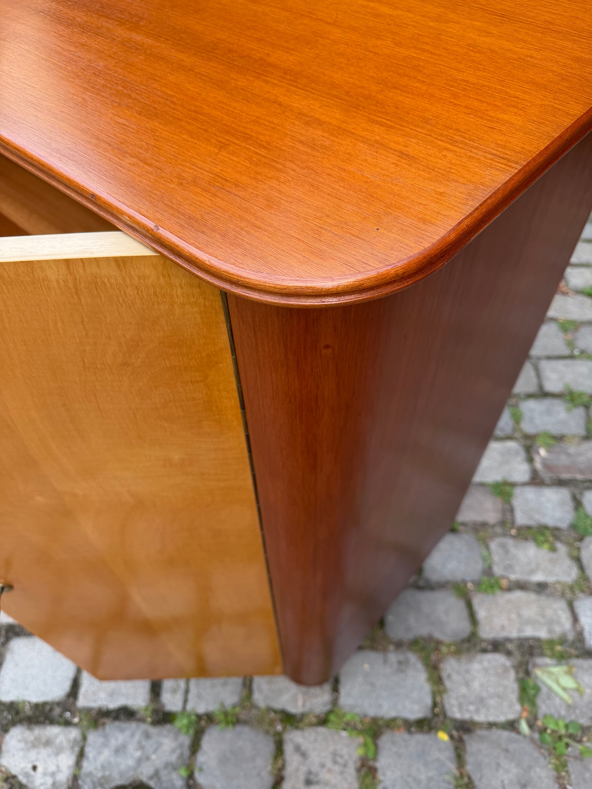 Wäscheschrank Ahorn & Nussbaum aus Deutschland