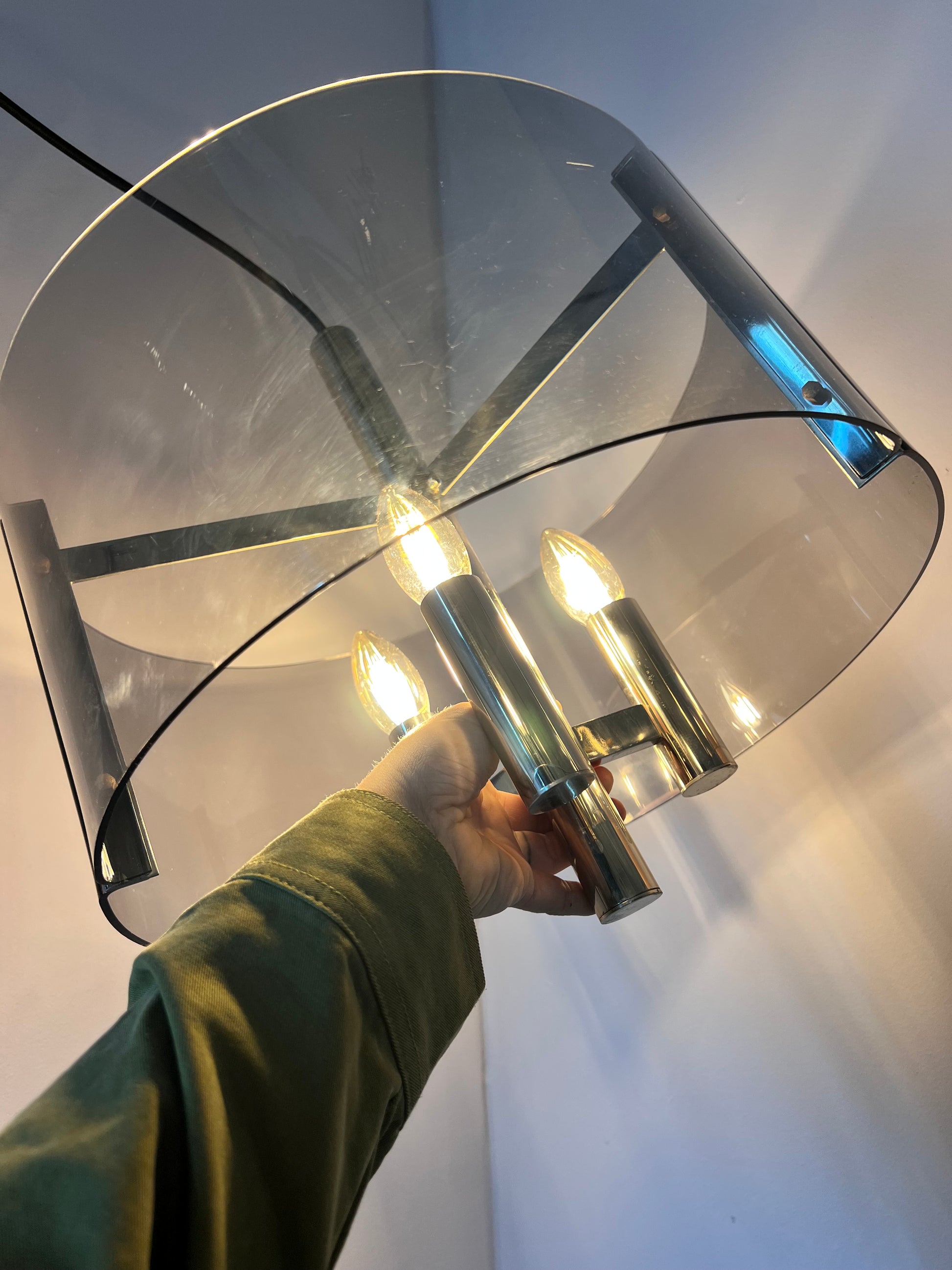 Hängelampe Chrom & Rauchacryl