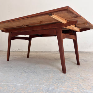 Höhenverstellbarer Couchtisch Teak mit Auszügen aus Dänemark