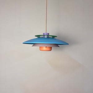 Lamellenlampe neu lackiert, Dänemark