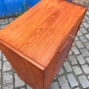 Kommode Teak mit Schloss aus Dänemark