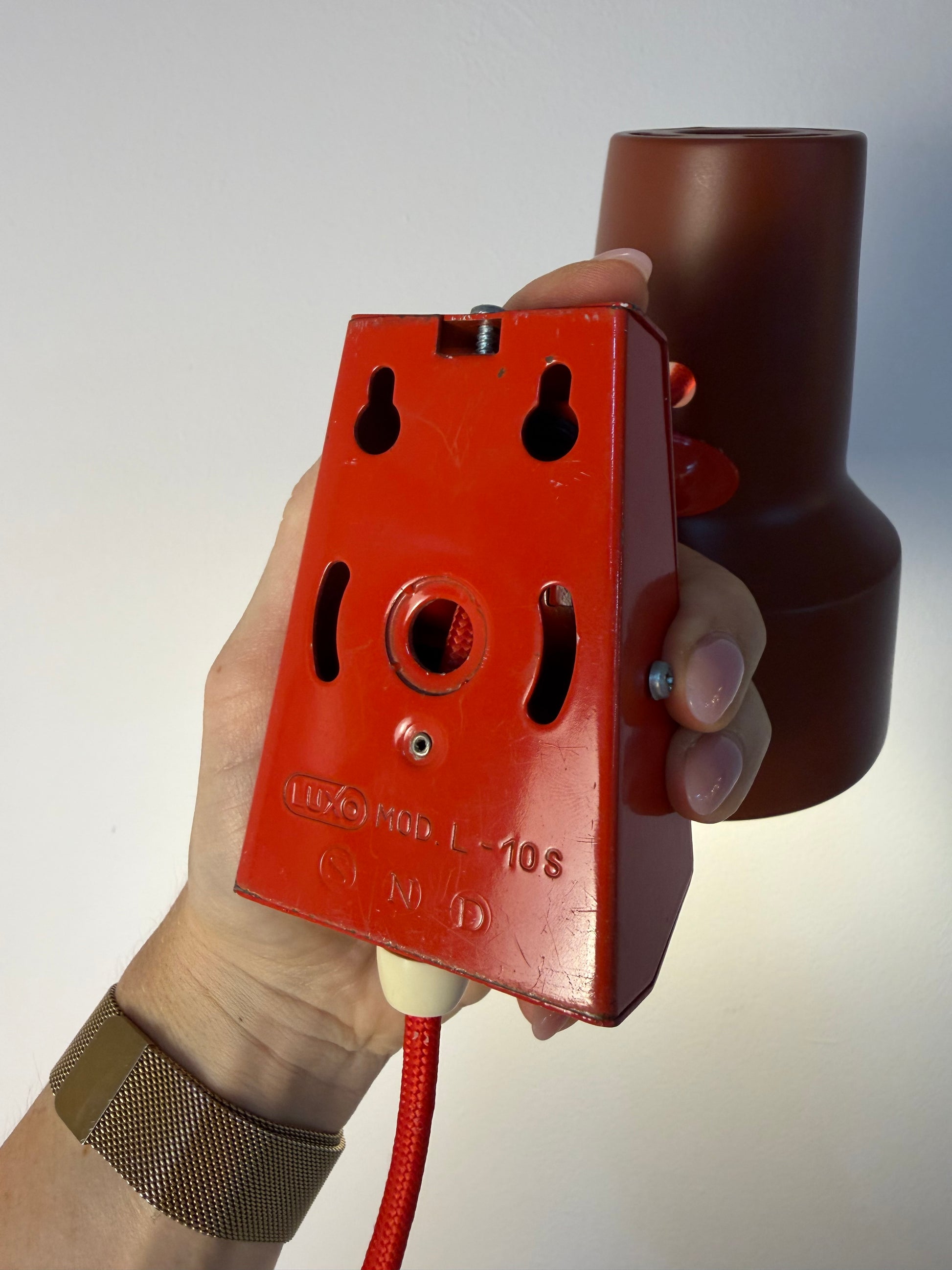 Wandlampe rot neu lackiert von Luxo