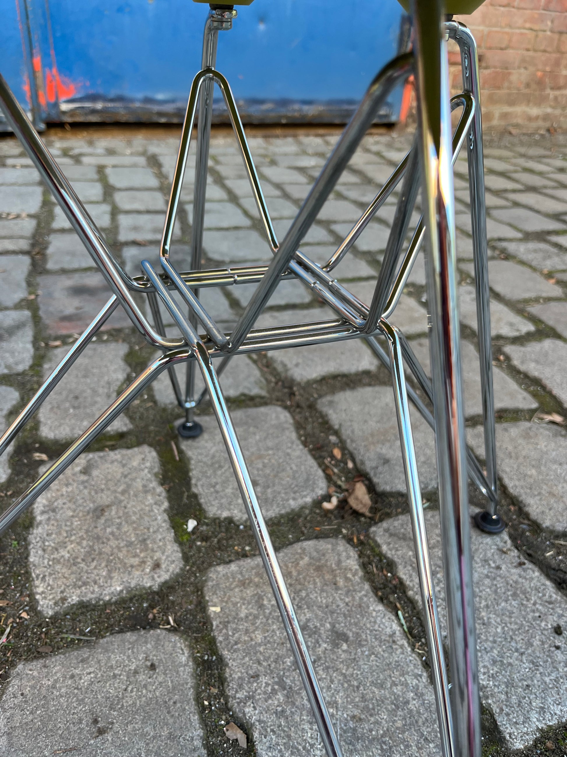 Plastic Side Chair DSR limettengrün Chrom von Ray & Charles Eames für Vitra