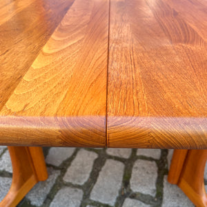 Ausziehbarer Esstisch Teak mit integriertem Fach für Platten