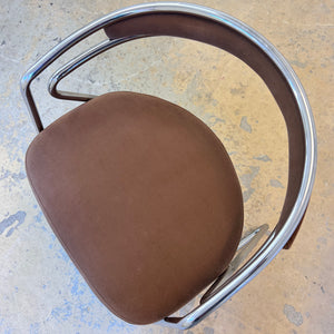 Polsterstuhl Chrom mit braunem Velour