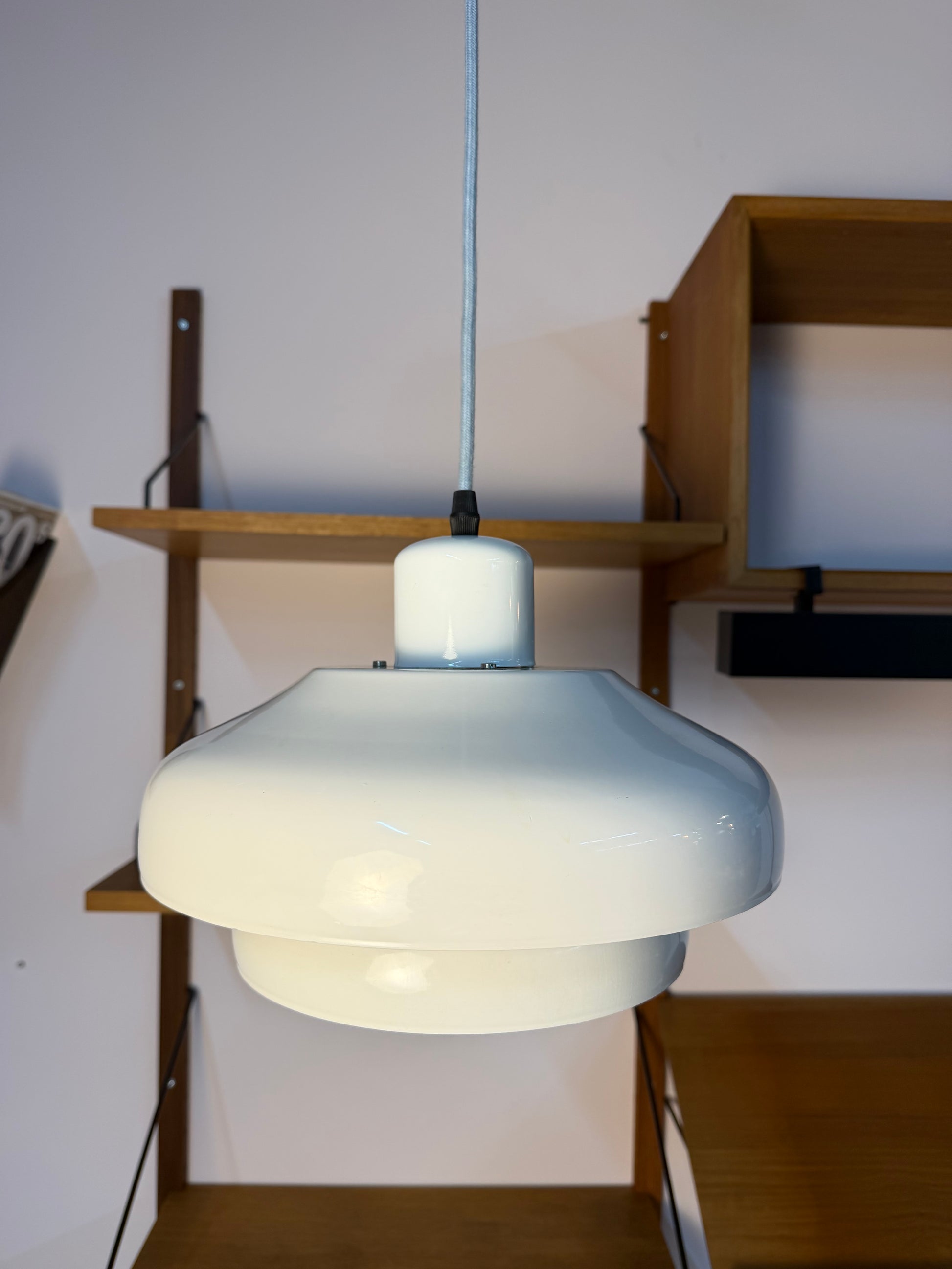 Lamellenlampe weiß aus Dänemark