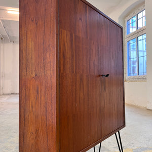 Regal Teak mit Schloss & Türen aus Dänemark