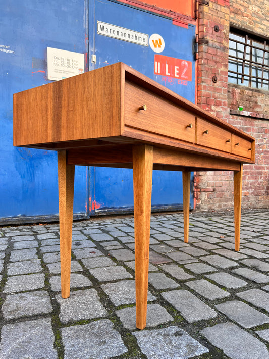 Konsolentisch Nussbaum von WK Möbel