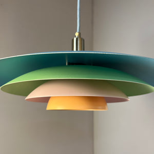 Lamellenlampe neu lackiert hellblau mint peach aus Dänemark lackiert