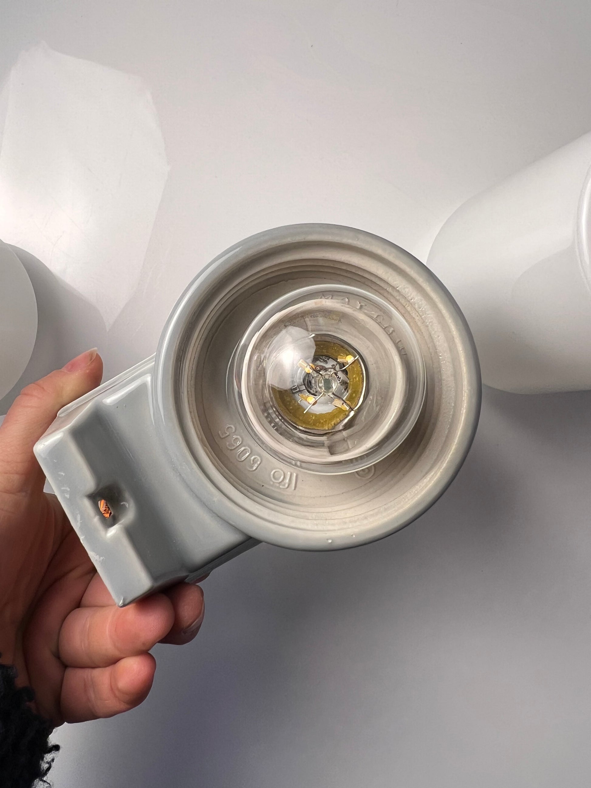 Wandlampe Modell 6065 grau von Sigvard Bernadotte für Ifö