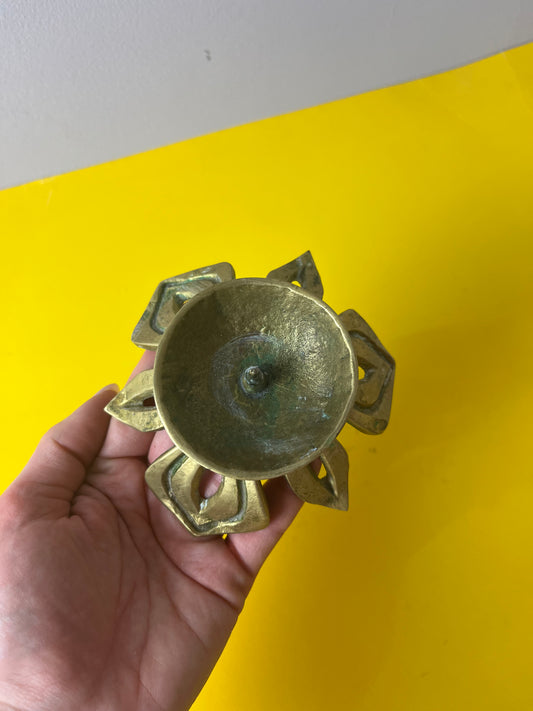 Kerzenständer Messing in Blütenform