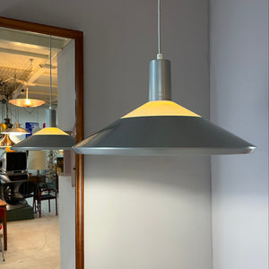 Hängelampe Modell 118564 grau weiß von Louis Poulsen