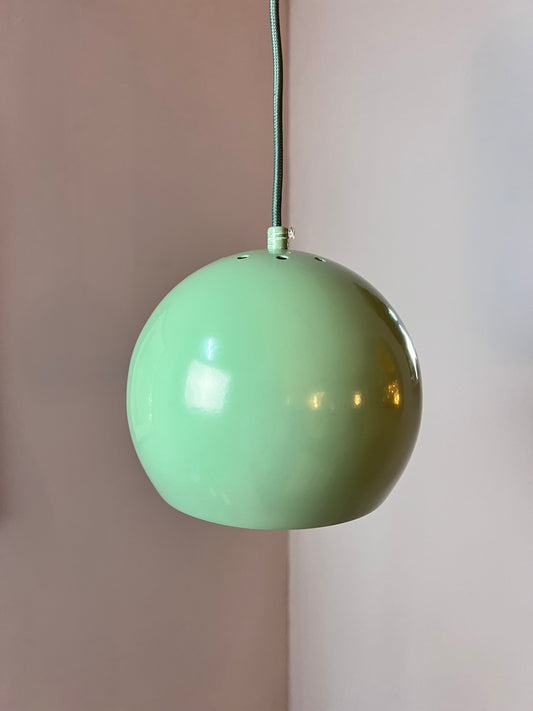 Kugellampe mint aus Dänemark