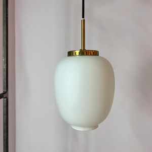 Hängelampe Opalglas Messing von Bent Karlby für Lyfa