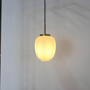 Hängelampe Opalglas Messing von Bent Karlby für Lyfa
