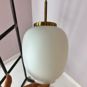 Hängelampe Opalglas Messing von Bent Karlby für Lyfa