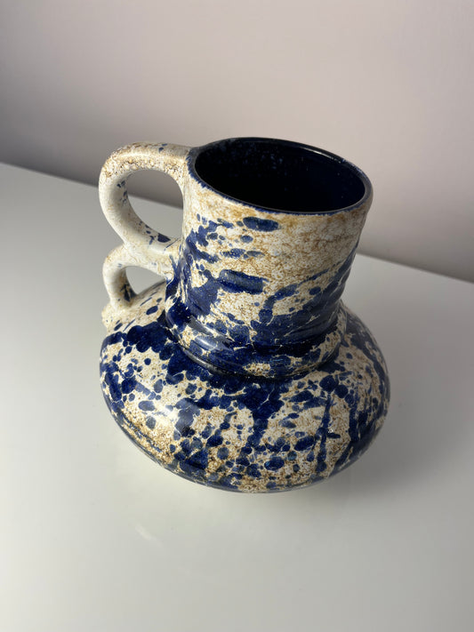 Karaffe blau gesprenkelt von Marei Keramik