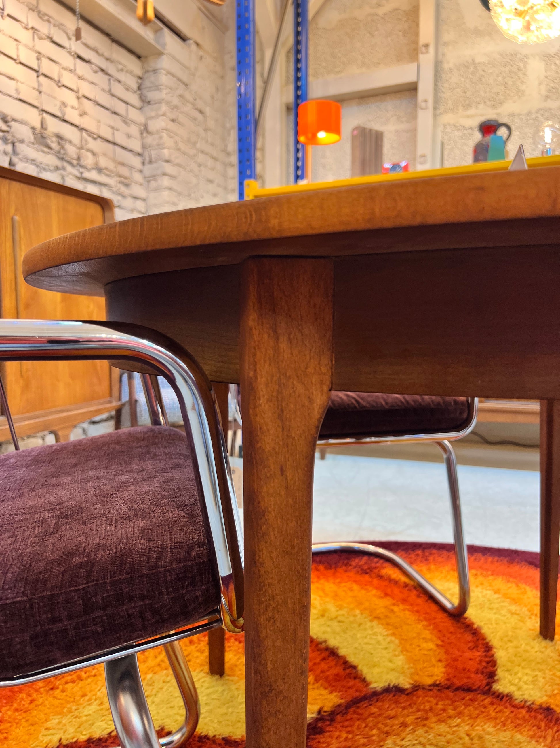 Runder Esstisch Teak mit Butterfly Auszug