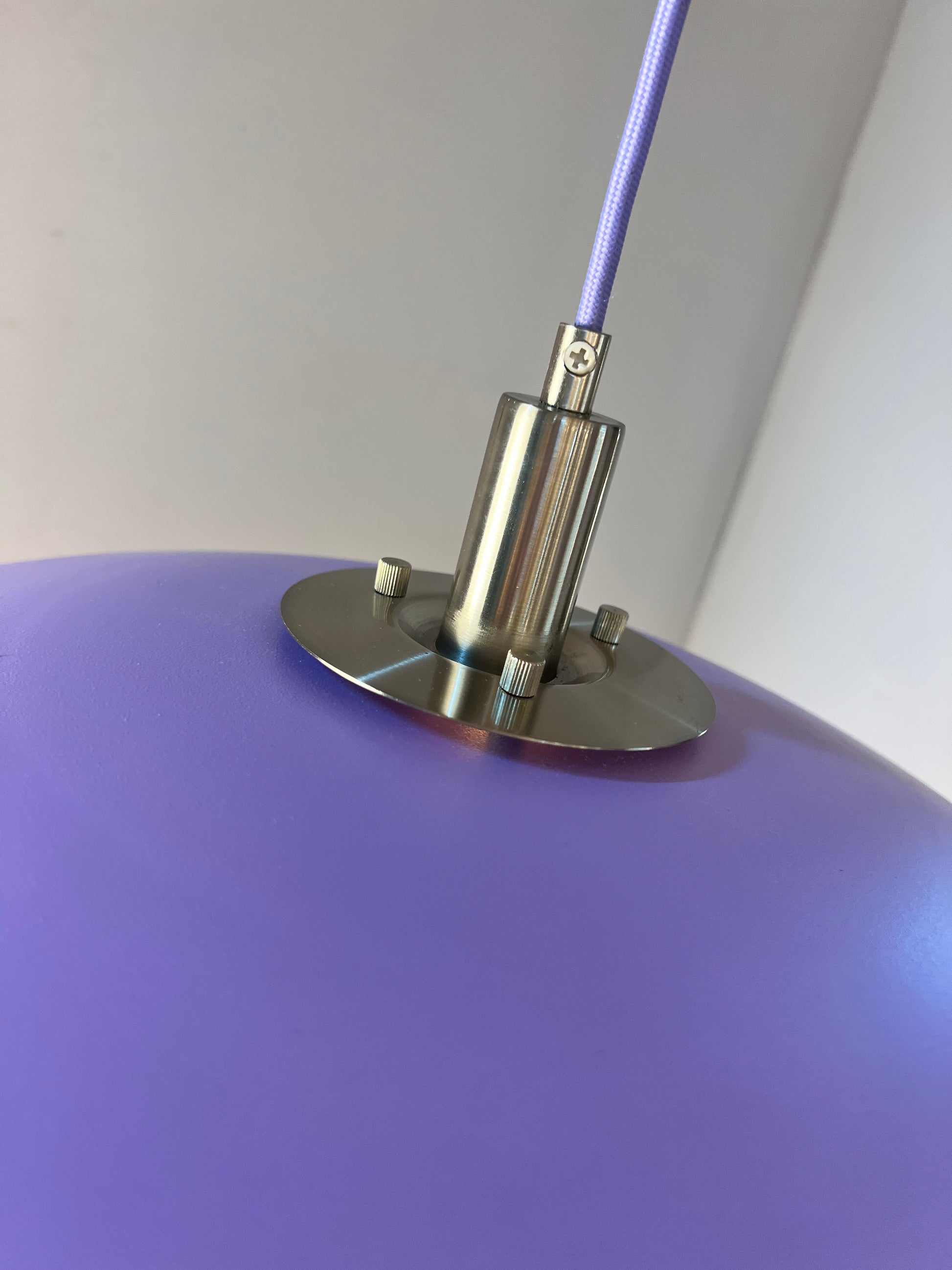 Lamellenlampe neu lackiert flieder peach pink aus Dänemark