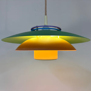 Lamellenlampe neu lackiert, Dänemark