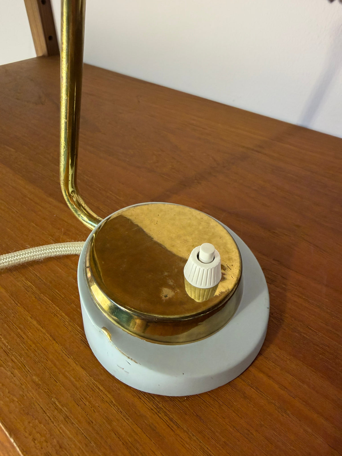 Tischlampe creme Messing von Robert Pfäffle