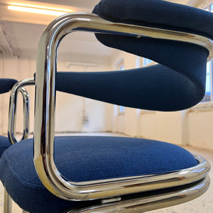 Freischwinger blau Chrom neu gepolstert