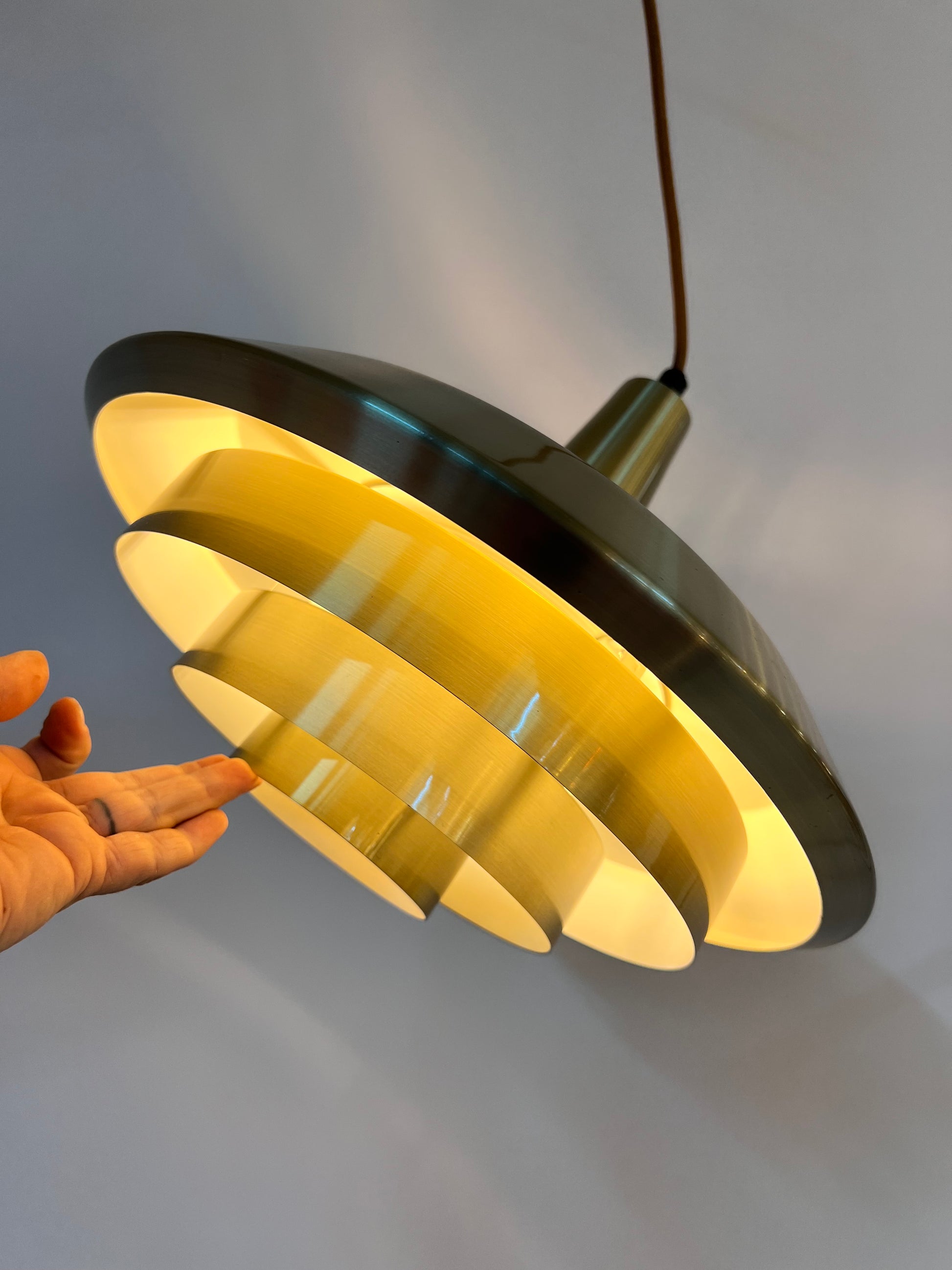 Lamellenlampe gold aus Dänemark
